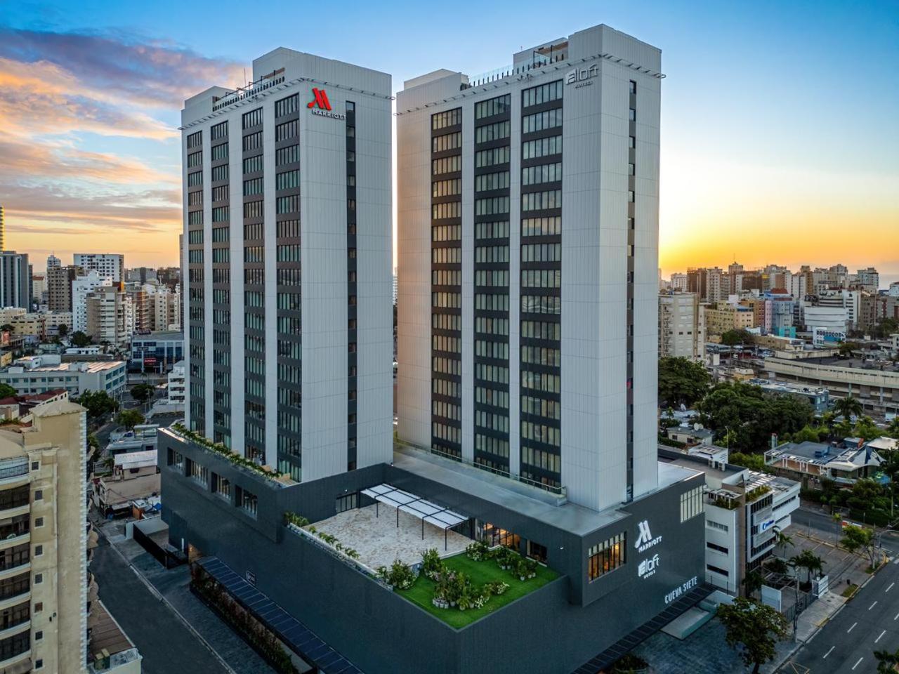 Aloft Santo Domingo Piantini Hotel Exterior photo