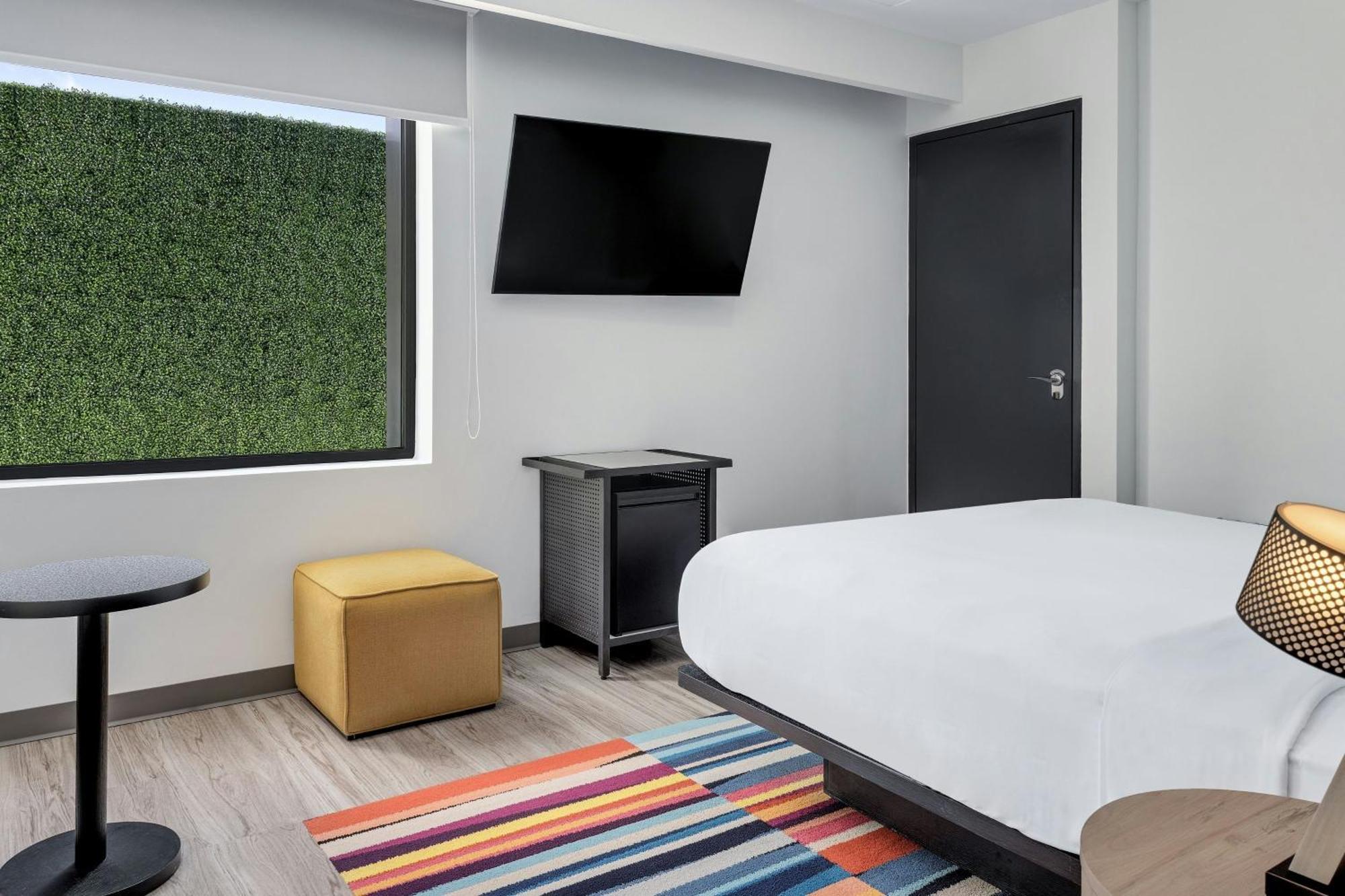 Aloft Santo Domingo Piantini Hotel Exterior photo