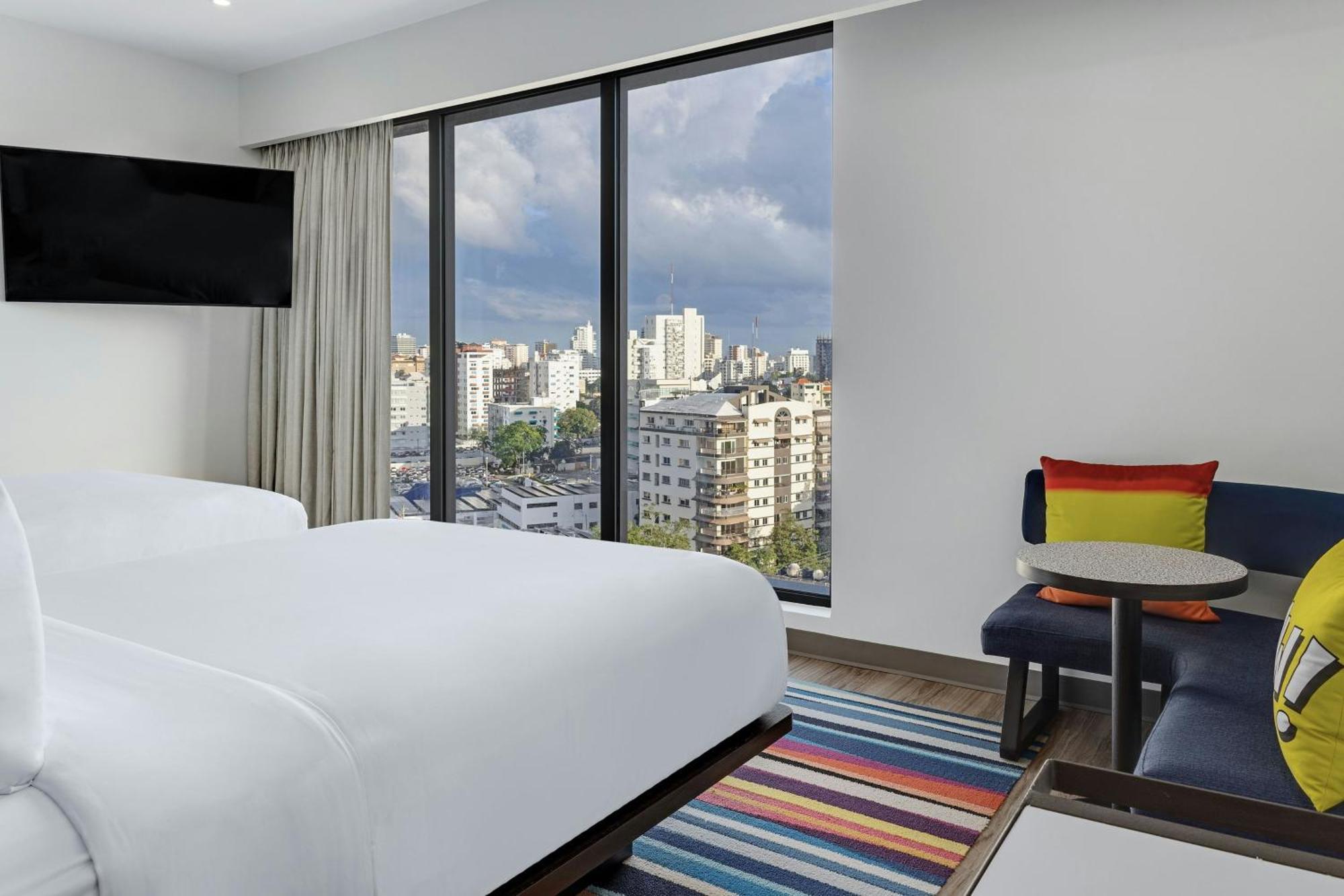 Aloft Santo Domingo Piantini Hotel Exterior photo